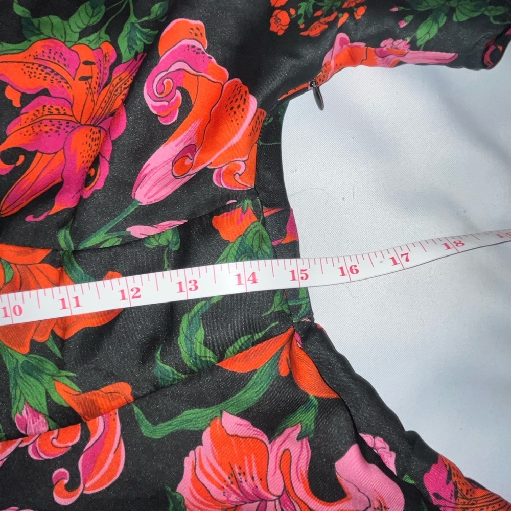 Zara Black Floral V Neck Short Sleeve Mini Dress Side Zip Pink Orange Size Med - Picture 9 of 9